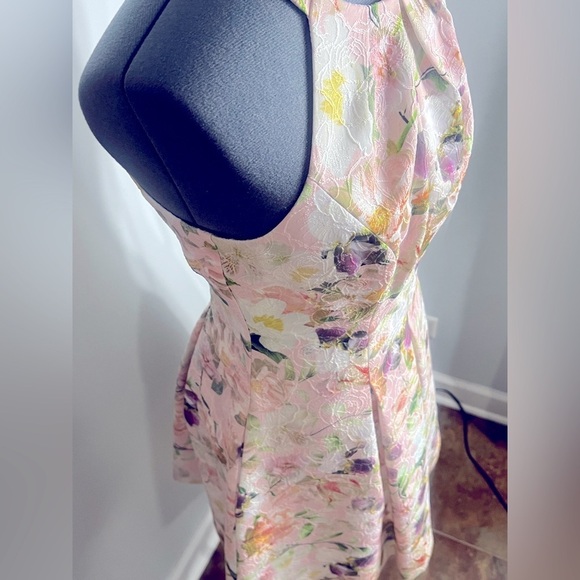 NEW Vince Camuto Size 6 Floral Tapestry High Neck Halter Fit Flare Dress Pockets - Picture 14 of 16